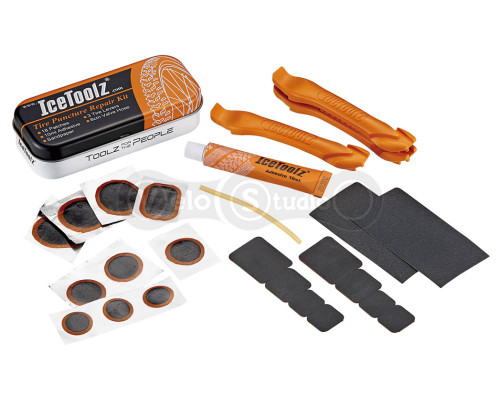 Набор латок Ice Toolz с бортировочными лопатками