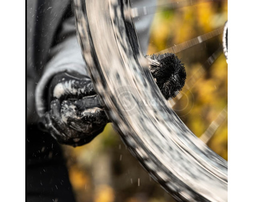 Щётка Muc-Off Wheel & Component Brush для мойки колёс