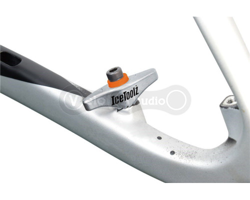 Інструмент IceToolz E272 для торцювання кріплень дискового гальма PM