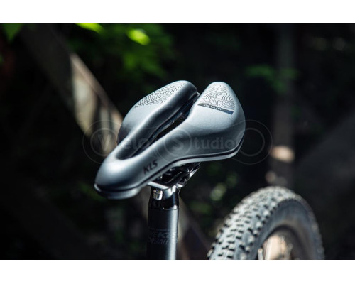 Сідло KLS GRAILON 240 х 140 мм чорне