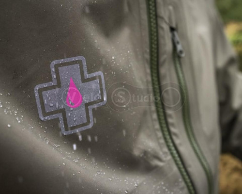 Водовідштовхувальний спрей MUC-OFF Rain Shield Re-Proofer 250 мл