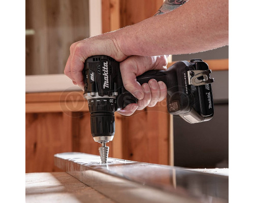 Аккумуляторный шуруповёрт Makita XFD15Z / DDF487Z 18V