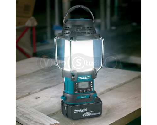 Акумуляторний ліхтар з радіо Makita DMR055 - до 63 годин роботи