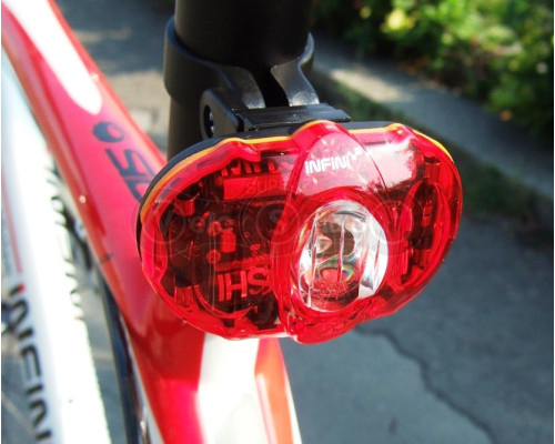 Мигалка задняя Infini VISTA I-406R, 3 светодиода, 2 режима, 2x