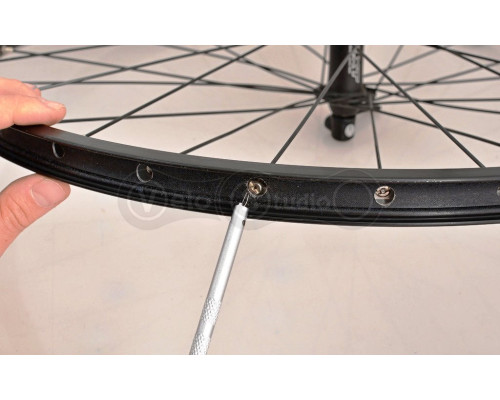 Інструмент для утримання ніпеля Unior Tools