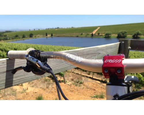 Руль FUNN Fatboy 31,8 ширина 750 мм подъем 15 мм Amber