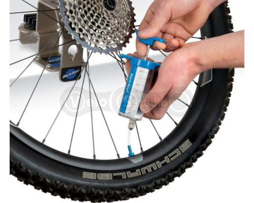 Шприц Park Tool TSI-1 для закачки герметика бескамерных шин