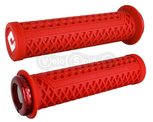 Грипсы ODI Vans v2.1 Lock-On MTB Closed End 135mm Red Checker