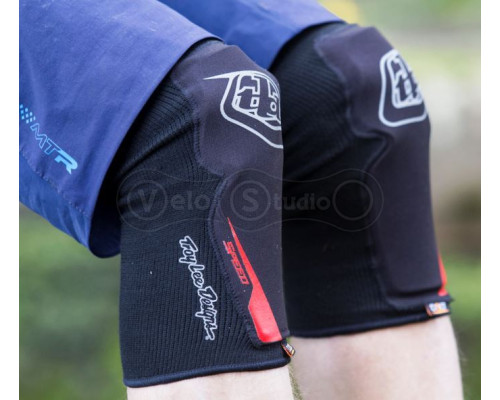 Вело наколінники TLD Speed Knee Sleeve D3O [Black] XS/SM