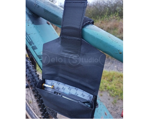 Сумка для инструментов на раму Peaty's HoldFast Trail Tool Wrap, Nightrider Black