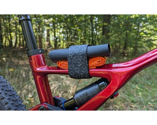 Сумка для инструментов на раму Peaty's HoldFast Trail Tool Wrap, Nightrider Black