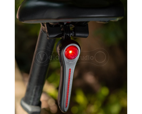 Задняя мигалка ONRIDE Fin (20 lm, 400 mAh, Type-C)
