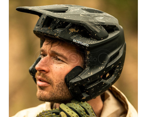 Вело шлем BLUEGRASS JETRO MIPS CE BLACK | MATT M (56-58)