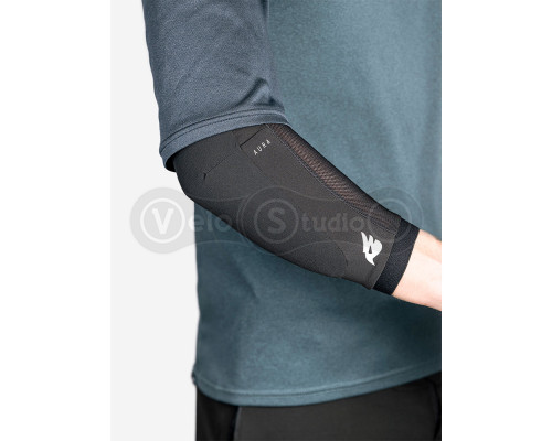 Вело налокотники BLUEGRASS Aura Elbow Protector CE XL