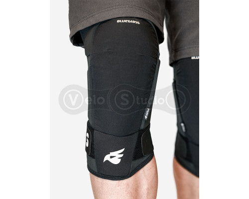 Вело наколінники BLUEGRASS 3Straps Knee Protector CE XL