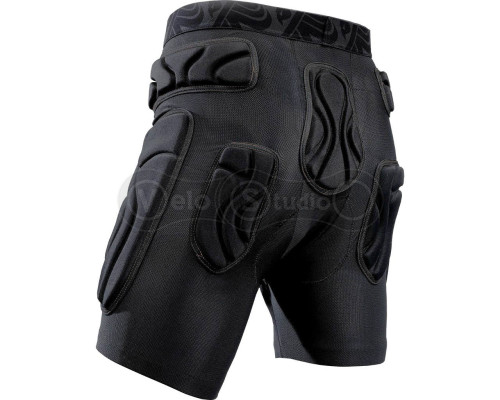 Захисні вело шорти BLUEGRASS Wolverine L