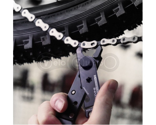 Мультитул - вичавка для ланцюга LEZYNE MULTI CHAIN PLIERS Чорний Y14