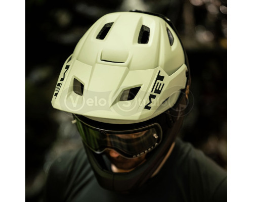 Велосипедний шолом MET PARACHUTE MCR MIPS CE PISTACHIO GREEN | MATT L (58-61)