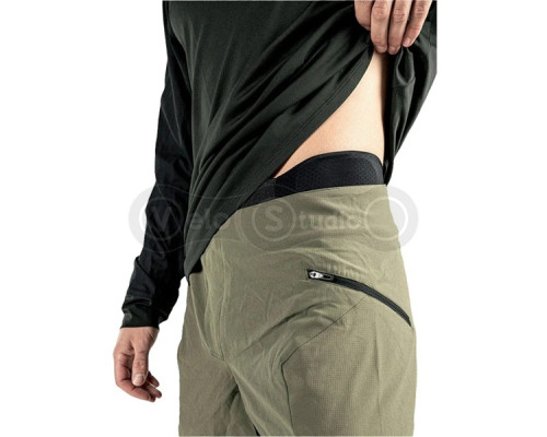 Вело шорты с защитой Bluegrass Arto Protection Shorts CE Black M
