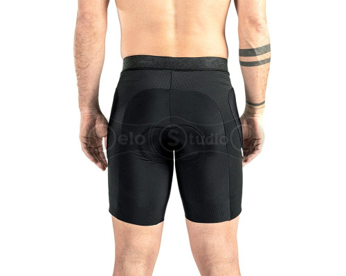 Вело шорты с защитой Bluegrass Aura MTB Shorts CE Black L