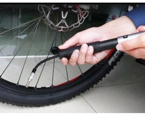 Насос Giyo GP-89 c манометром, шлангом и регулировкой давления 80/120 psi