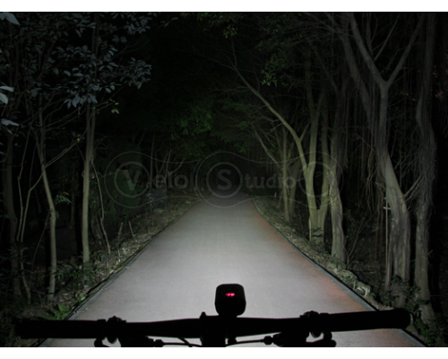 Велосипедна фара Ravemen PR900 USB 900 Люмен