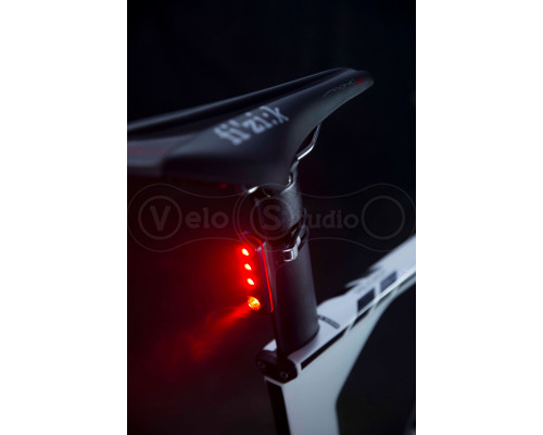 Мигалка задня Knog Blinder Road R70 70 Lumens Black