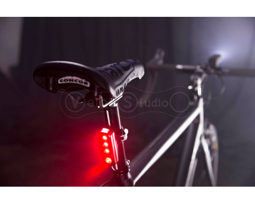 Мигалка задня Knog Blinder Road R70 70 Lumens Black