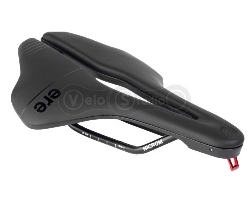 Сідло ERE GENUS T, road, M 240x145 мм, чорне