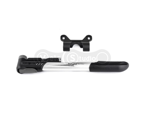 Насос Giyo GP-781 з алюмінієвим манометром.