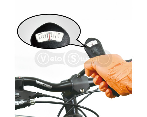 Динамометрический ключ Ice Toolz от 3 до 10N∙m с насадками