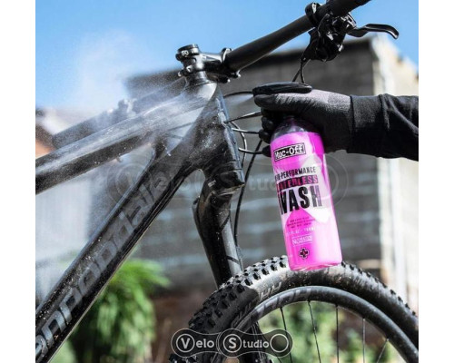 Сухой шампунь Muc-Off High Performance Waterless Wash 750 мл