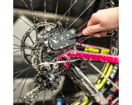Щётка Muc-Off Tyre & Cassette Brush